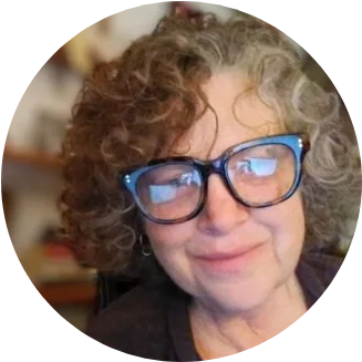 Dee Warren, owner of Pack W Digital Design web design services